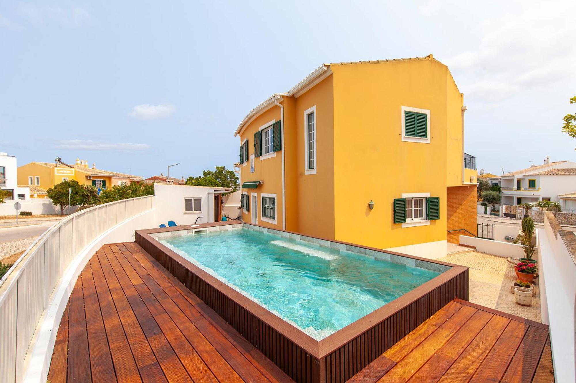Western Mos Guest house