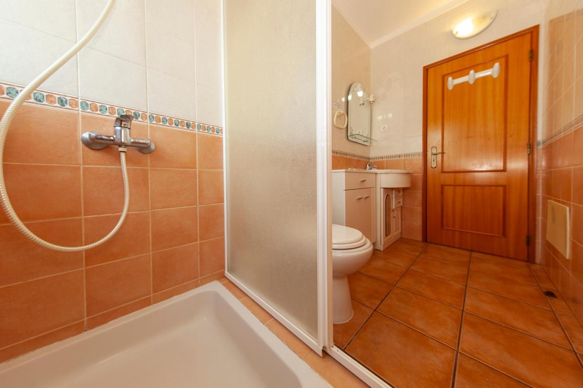 Western Mos Guest house *